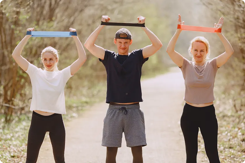 Man applying progressive overload in a gym workout routine for men.
