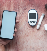 Smart metabolism tracking device analyzing.