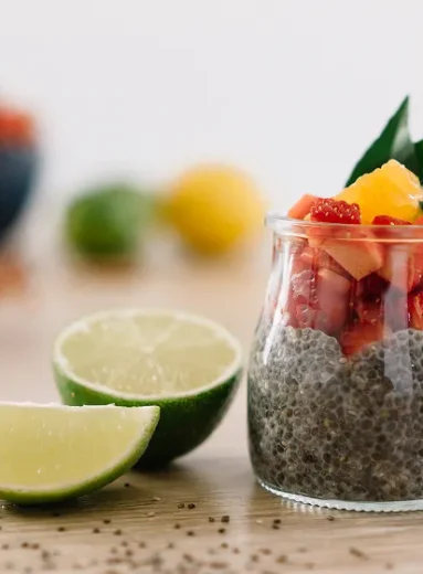 Chia benefits support digestion, energy, and heart health. Learn chia seed nutrition facts and simple daily uses to boost wellness. Discover the top benefits now.