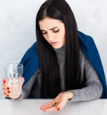 Magnesium bisglycinate eases constipation gently and supports digestion. Learn magnesium glycinate vs bisglycinate benefits and safety tips.