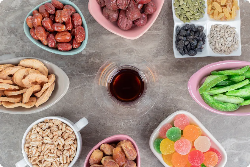 foods that are anti inflammatory with anti inflammatory snacks and fruits for inflammation displayed as balanced healthy snack arrangement